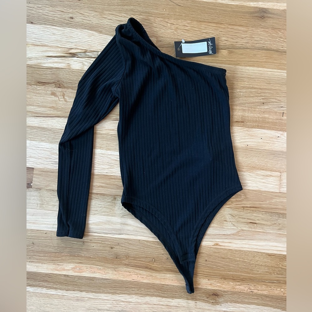 Nasty Gal - Asymmetrical ribbed bodysuit (black)